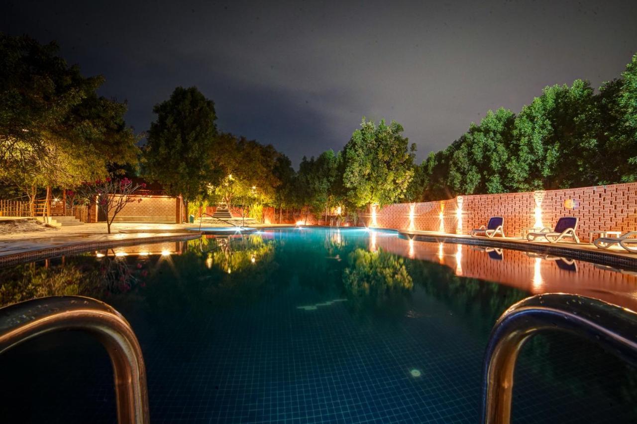 Brown Town Resort & Spa ไฮเดอราบัด ภายนอก รูปภาพ