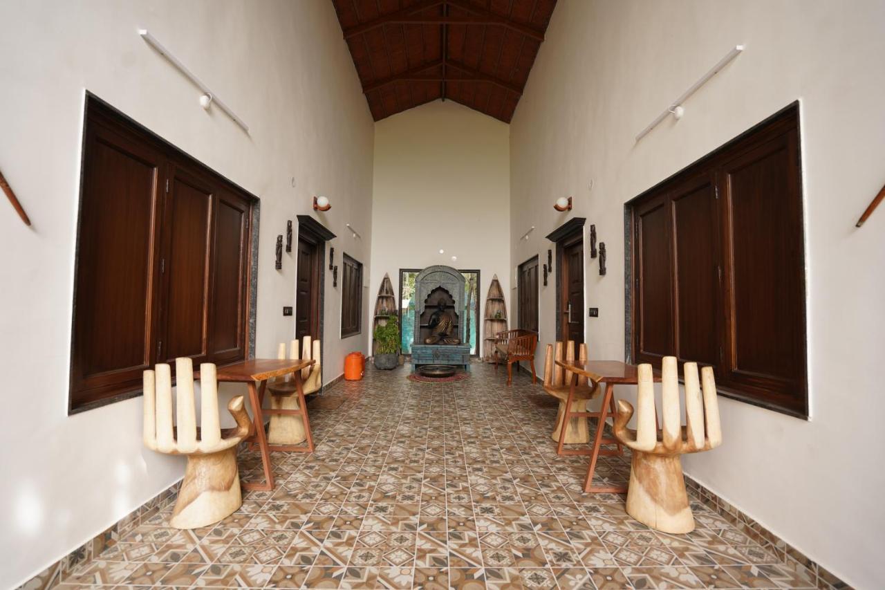 Brown Town Resort & Spa ไฮเดอราบัด ภายนอก รูปภาพ