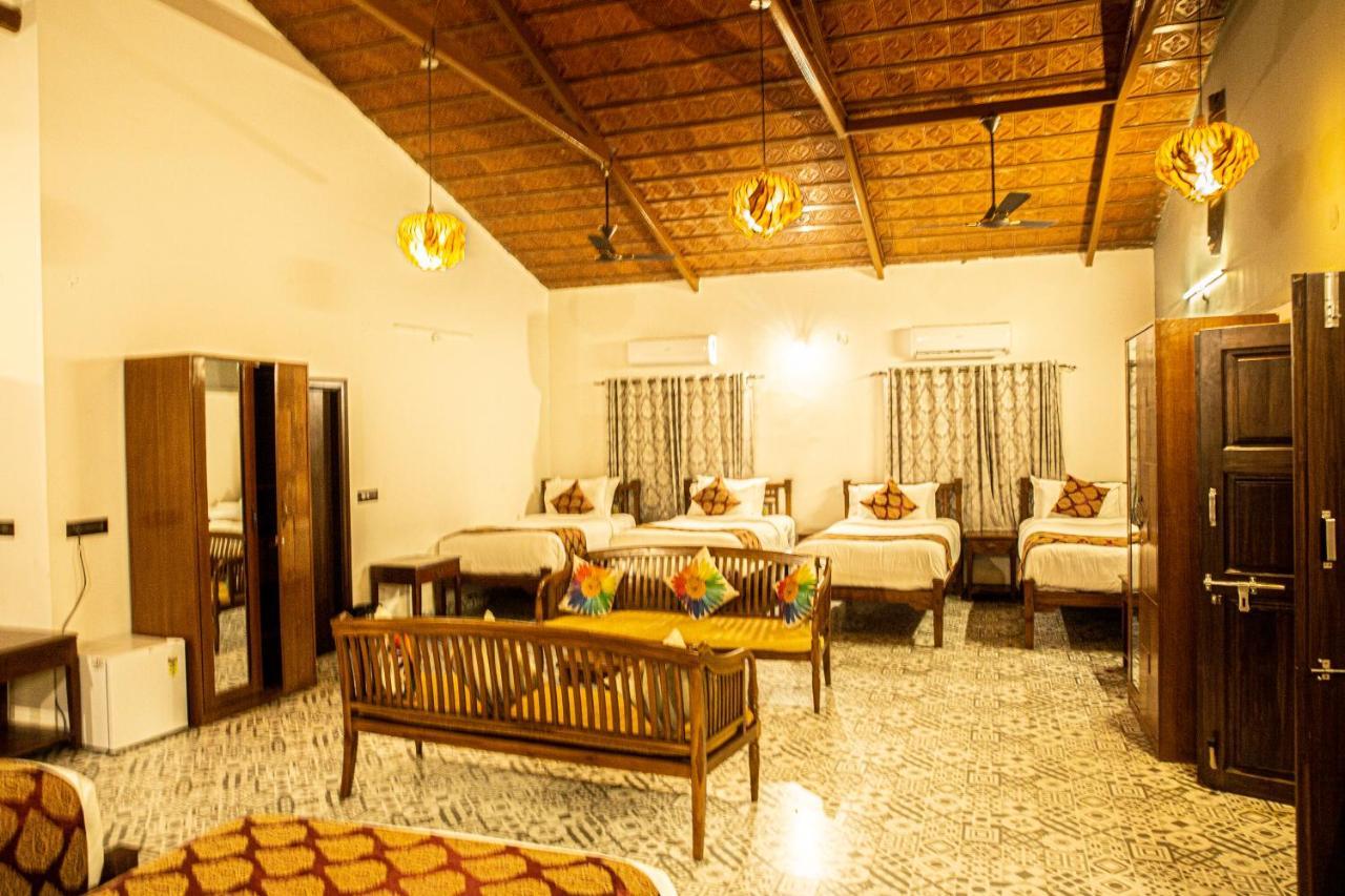 Brown Town Resort & Spa ไฮเดอราบัด ภายนอก รูปภาพ